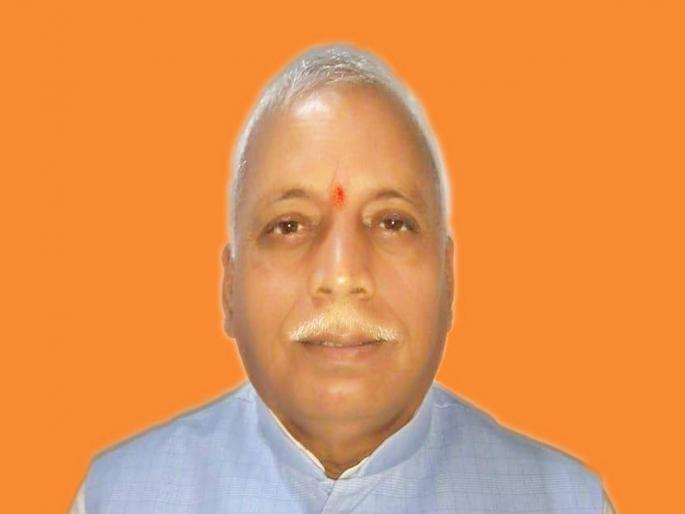 BJP MP Ramapati ram tripathi who slapped police officer sentenced to 1 year by court | पोलीस अधिकाऱ्यास कानशिलात लगावणाऱ्या भाजपा खासदाराला १ वर्षाची शिक्षा BJP MP Ramapati ram tripathi who slapped police officer sentenced to 1 year by court | पोलीस अधिकाऱ्यास कानशिलात लगावणाऱ्या भाजपा खासदाराला १ वर्षाची शिक्षा