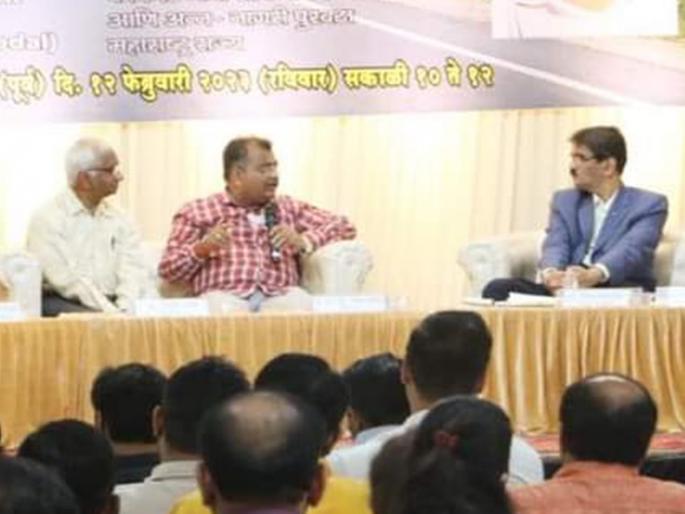 Engineers need to focus on work rather than bills, Ravindra chavan | अभियंत्यांचे बिलांपेक्षा कामाकडे लक्ष हवे, सार्वजनिक बांधकाम मंत्र्यांचे परखड बोल Engineers need to focus on work rather than bills, Ravindra chavan | अभियंत्यांचे बिलांपेक्षा कामाकडे लक्ष हवे, सार्वजनिक बांधकाम मंत्र्यांचे परखड बोल