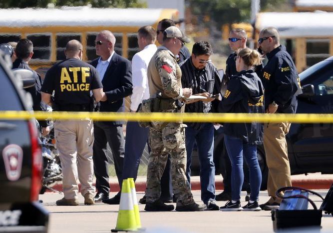 Indian Hyderabad Rangareddy district judge's daughter killed in US firing of texas | दु:खद... अमेरिकेतील गोळीबारात भारतातील न्यायाधीशांची मुलगी ठार Indian Hyderabad Rangareddy district judge's daughter killed in US firing of texas | दु:खद... अमेरिकेतील गोळीबारात भारतातील न्यायाधीशांची मुलगी ठार