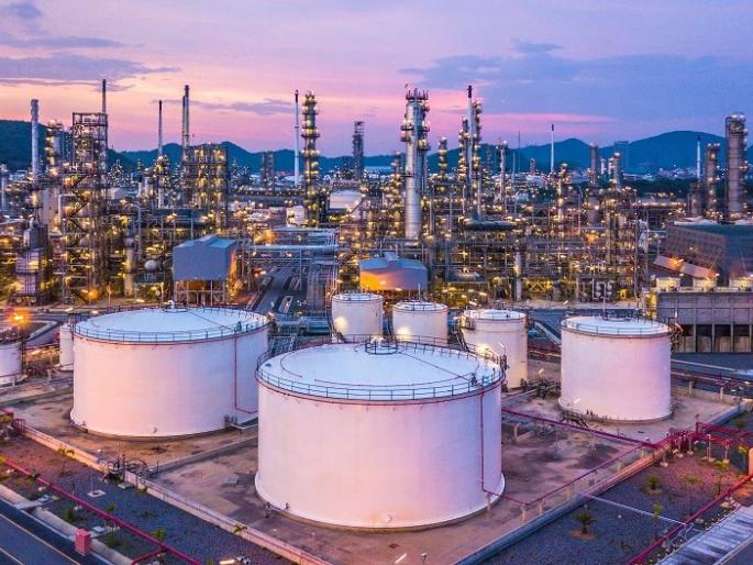 Three pieces of refinery in Ratnagiri; One unit in Vidarbha | रत्नागिरीतील रिफायनरीचे तीन तुकडे; एक युनिट विदर्भात Three pieces of refinery in Ratnagiri; One unit in Vidarbha | रत्नागिरीतील रिफायनरीचे तीन तुकडे; एक युनिट विदर्भात