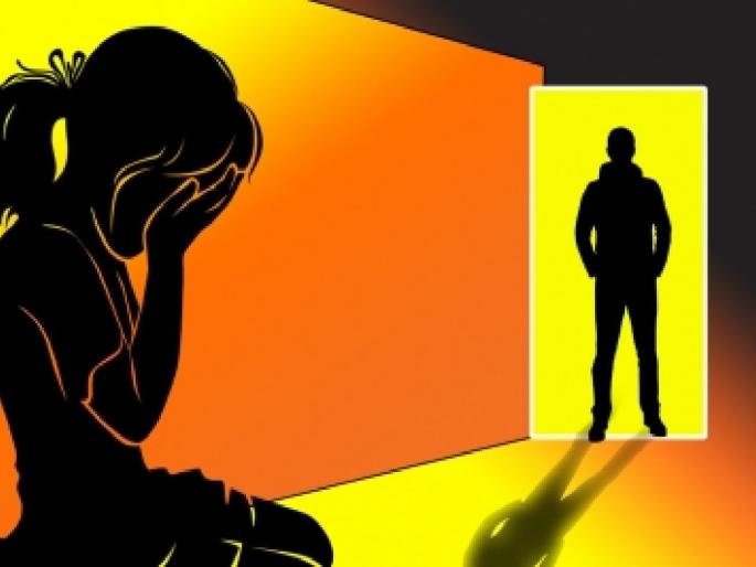 Taken in the house as an acquaintance, the young woman was raped | ओळखीचे म्हणून घरात घेतले, तरुणीवर बलात्कार Taken in the house as an acquaintance, the young woman was raped | ओळखीचे म्हणून घरात घेतले, तरुणीवर बलात्कार