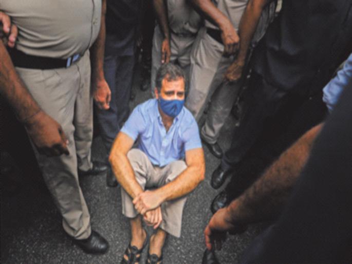 Sonia Gandhi questioned for 6 hours, Rahul Gandhi arrested | सोनिया गांधी यांची ६ तास चौकशी, राहुल गांधींचा ठिय्या Sonia Gandhi questioned for 6 hours, Rahul Gandhi arrested | सोनिया गांधी यांची ६ तास चौकशी, राहुल गांधींचा ठिय्या