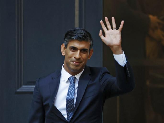 "The great pride of the Indian race", the British Prime Minister Rishi Sunak won the hearts of millions | "भारतीय वंशाचा मोठा अभिमान", ब्रिटनच्या पंतप्रधानांनी जिंकले कोट्यवधींचे मन "The great pride of the Indian race", the British Prime Minister Rishi Sunak won the hearts of millions | "भारतीय वंशाचा मोठा अभिमान", ब्रिटनच्या पंतप्रधानांनी जिंकले कोट्यवधींचे मन
