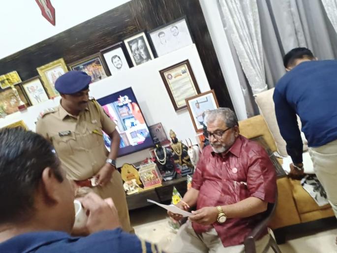 Ratnagiri district ban on Raju Shetty, Police alerted on Barsu case | राजू शेट्टींना रत्नागिरी जिल्हाबंदी; सांगलीत जाऊन पोलिसांनी बजावली नोटीस