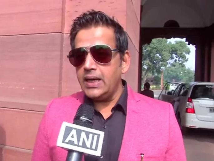 Drug smuggling from China-Pakistan, MP Ravi kishan raises issue in Parliament | चीन-पाकिस्तानमधून होतेय ड्रग्जची तस्करी, खासदाराने संसदेत उचलला मुद्दा Drug smuggling from China-Pakistan, MP Ravi kishan raises issue in Parliament | चीन-पाकिस्तानमधून होतेय ड्रग्जची तस्करी, खासदाराने संसदेत उचलला मुद्दा