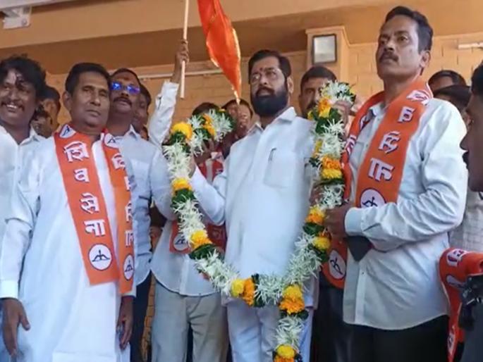 Former MLA Ram Pandagale joins the Shinde faction, in the presence of the Chief Minister | माजी आमदार राम पंडागळे शिंदे गटात, मुख्यमंत्र्यांच्या उपस्थितीत पक्षप्रवेश Former MLA Ram Pandagale joins the Shinde faction, in the presence of the Chief Minister | माजी आमदार राम पंडागळे शिंदे गटात, मुख्यमंत्र्यांच्या उपस्थितीत पक्षप्रवेश