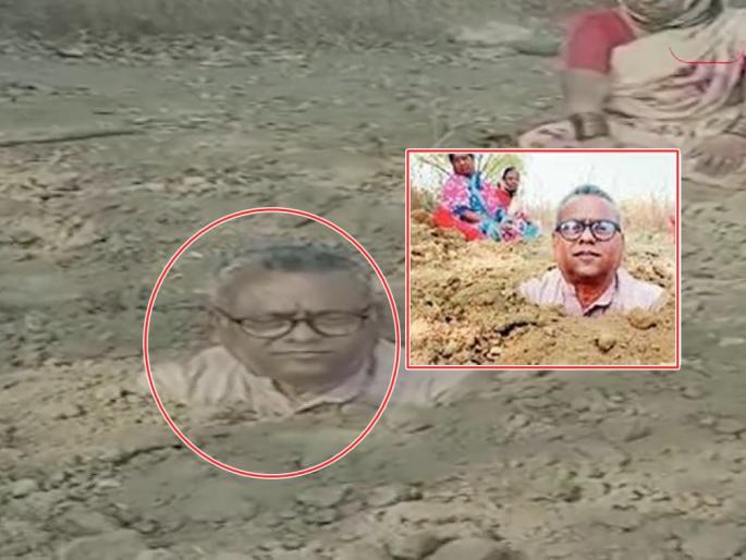 The farmer buried himself, Baliraja's anger at Lalfiti's administration in jalana | शेतकऱ्याने स्वत:ला घेतले गाडून, लालफितीच्या कारभारात बळीराजाचा संताप The farmer buried himself, Baliraja's anger at Lalfiti's administration in jalana | शेतकऱ्याने स्वत:ला घेतले गाडून, लालफितीच्या कारभारात बळीराजाचा संताप