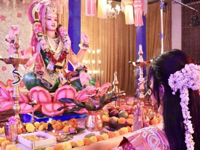 Nawab Malik : 'Let's light the Diwali lamp, remove the darkness caused by false conspiracies', amruta fadanvis on nawab malik | Nawab Malik : दिवाळीच्या शुभेच्छा देताना अमृता फडणवीसांनी साधला मलिकांवर निशाणा Nawab Malik : 'Let's light the Diwali lamp, remove the darkness caused by false conspiracies', amruta fadanvis on nawab malik | Nawab Malik : दिवाळीच्या शुभेच्छा देताना अमृता फडणवीसांनी साधला मलिकांवर निशाणा