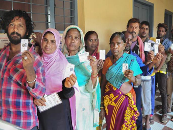 Come and vote in the evenings of Maharashtra, plea of gujarat contestant | महाराष्ट्रातील सगेसोयरे मतदान करायला गुजरातमध्ये या हो