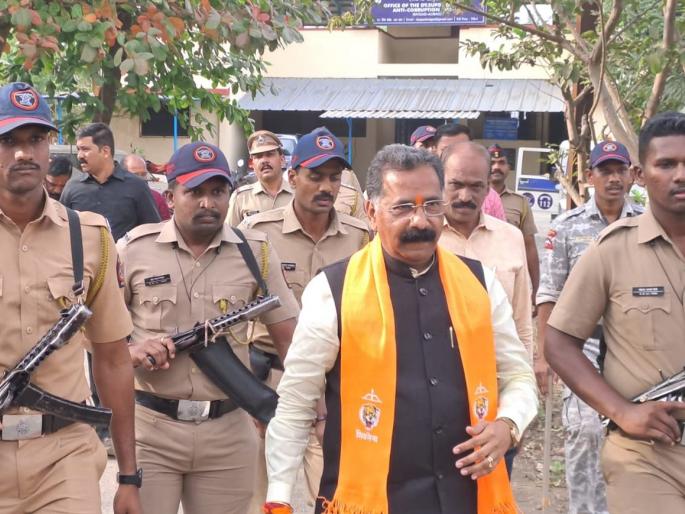 MLA Rajan Salvi will present the documents in the bribery office today | आमदार राजन साळवी लाच लुचपत कार्यालयात, कागदपत्र सादर करणार MLA Rajan Salvi will present the documents in the bribery office today | आमदार राजन साळवी लाच लुचपत कार्यालयात, कागदपत्र सादर करणार