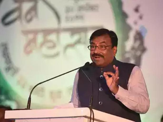 Soon theaters will be set up in 75 places - Mungantiwar | लवकरच ७५ ठिकाणी नाट्यगृहे उभारणार - मुनगंटीवार Soon theaters will be set up in 75 places - Mungantiwar | लवकरच ७५ ठिकाणी नाट्यगृहे उभारणार - मुनगंटीवार