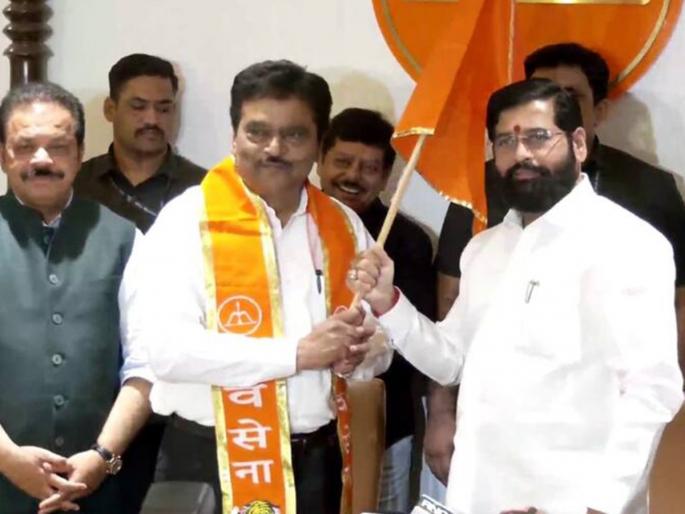 Shinde ShivSena looking for competent candidate in North West Mumbai | उत्तर पश्चिम मुंबईत सक्षम उमेदवाराच्या शोधात शिंदेंची शिवसेना Shinde ShivSena looking for competent candidate in North West Mumbai | उत्तर पश्चिम मुंबईत सक्षम उमेदवाराच्या शोधात शिंदेंची शिवसेना