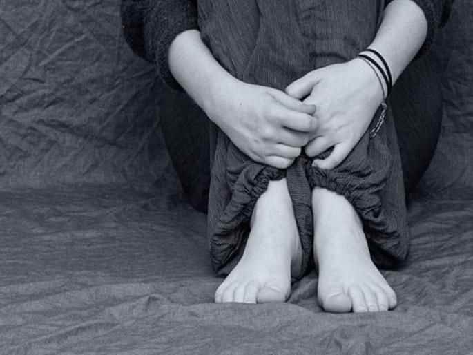 Women are vulnerable in Raigad district, 999 cases of women abuse have been registered in 6 years | रायगड जिल्ह्यातील महिला असुरक्षित; ६ वर्षात महिला अत्याचाराचे ९९९ गुन्हे दाखल