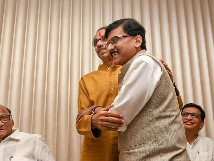 The state government had recommended Sanjay Raut's name for the Padma award | पद्म पुरस्कारासाठी संजय राऊंतांसह 'या' नावांची ठाकरे सरकारने केली होती शिफारस The state government had recommended Sanjay Raut's name for the Padma award | पद्म पुरस्कारासाठी संजय राऊंतांसह 'या' नावांची ठाकरे सरकारने केली होती शिफारस