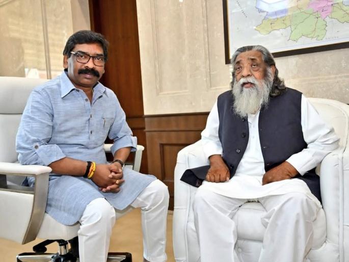 Relatives of leaders in the field to carry forward the Kaitumba legacy | काैटुंबिक वारसा पुढे चालवण्यासाठी नेत्यांचे नातेवाईक मैदानात Relatives of leaders in the field to carry forward the Kaitumba legacy | काैटुंबिक वारसा पुढे चालवण्यासाठी नेत्यांचे नातेवाईक मैदानात