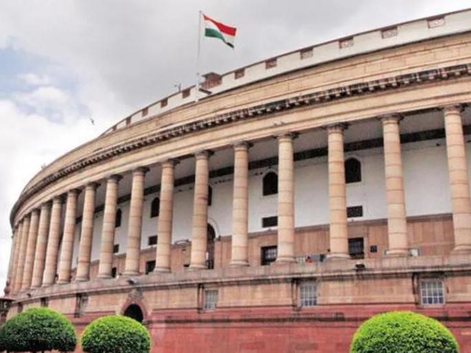 MPs from Maharashtra, Karnataka top in spending funds | निधी खर्च करण्यात महाराष्ट्र, कर्नाटकचे खासदार अव्वल; एवढा मिळतो निधी