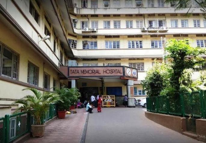 Their weekly earnings are three and a half lakhs; Malpractice at Tata Hospital | ‘त्यां’ची दर आठवड्याची कमाई साडेतीन लाखांची; टाटा रुग्णालयातील गैरप्रकार