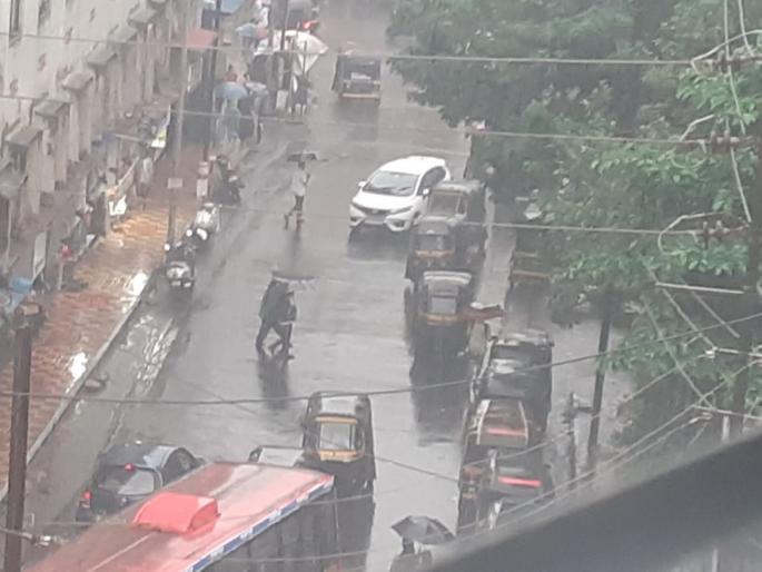 Schools have opened... Railway services are also smooth, but life is disrupted | शाळा झाल्या सुरू... रेल्वे सेवाही सुरळीत, जनजीवन मात्र विस्कळीत Schools have opened... Railway services are also smooth, but life is disrupted | शाळा झाल्या सुरू... रेल्वे सेवाही सुरळीत, जनजीवन मात्र विस्कळीत