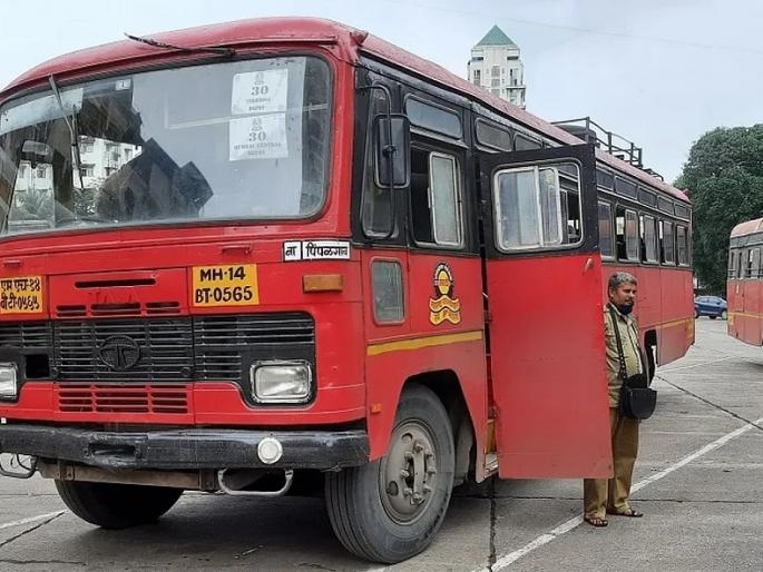 Crime News: After a month, she was seen stealing a box of jewelery from Basu | Crime News: बसूमधून दागिन्यांचा डब्बा चोरणारी ती महिनाभरानंतर दिसली अन् फसली Crime News: After a month, she was seen stealing a box of jewelery from Basu | Crime News: बसूमधून दागिन्यांचा डब्बा चोरणारी ती महिनाभरानंतर दिसली अन् फसली