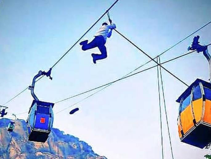 40 minutes of vibration; 28 devotees hanging in the air in ropeway trolley | ४० मिनिटांचा थरार; रोप-वे ट्रॉलीत हवेतच लटकले २८ भाविक, व्हिडिओ व्हायरल