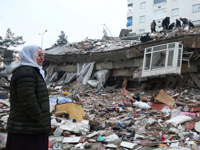 The house is broken, the world is broken, people are also gone...due to earthquake in turkey | एका भूकंपाने सर्व उध्वस्त; घर तुटले, संसार मोडला, माणसंही गेली...!