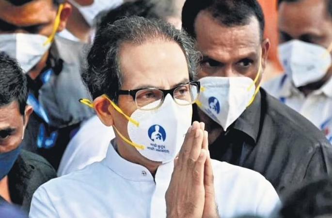 Discharge to Chief Minister Uddhav Thackeray, doctor advises to stay at home | मुख्यमंत्री उद्धव ठाकरेंना डिस्चार्ज, घरीच राहण्याचा डॉक्टरांचा सल्ला Discharge to Chief Minister Uddhav Thackeray, doctor advises to stay at home | मुख्यमंत्री उद्धव ठाकरेंना डिस्चार्ज, घरीच राहण्याचा डॉक्टरांचा सल्ला