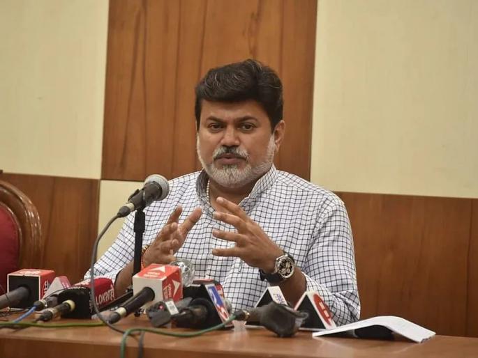 The action against Jitendra Awha is legal, Minister Uday Samant clearly said | जितेंद्र आव्हाडांवरील कारवाई कायदेशीर, मंत्री सामंतांनी स्पष्टच सांगितलं The action against Jitendra Awha is legal, Minister Uday Samant clearly said | जितेंद्र आव्हाडांवरील कारवाई कायदेशीर, मंत्री सामंतांनी स्पष्टच सांगितलं