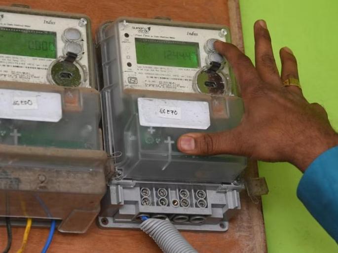 Crime against businessman for stealing 10 thousand units of electricity in 77 months | ७७ महिन्यांत १० हजार युनिट वीजचोरी; व्यावसायिकाविरोधात गुन्हा Crime against businessman for stealing 10 thousand units of electricity in 77 months | ७७ महिन्यांत १० हजार युनिट वीजचोरी; व्यावसायिकाविरोधात गुन्हा