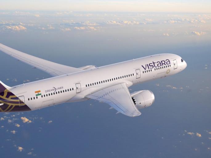 Shake due to bad weather, 8 passengers on the plane injured in mumbai kolkata airplane | खराब हवामानामुळे हेलकावे, विमानातील 8 प्रवासी जखमी