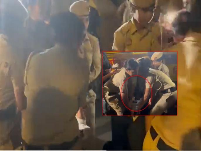 Shocking... The President of the Women's swati maaliwal Commission was picked up by the police by his arms and legs | Video: धक्कादायक... महिला आयोगाच्या अध्यक्षांना पोलिसांनी हाता-पायाला धरुन उचललं Shocking... The President of the Women's swati maaliwal Commission was picked up by the police by his arms and legs | Video: धक्कादायक... महिला आयोगाच्या अध्यक्षांना पोलिसांनी हाता-पायाला धरुन उचललं