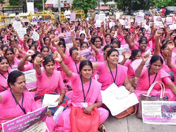 Chief Minister's assurance of 7 to Asha and 10 thousand to group promoters | मुख्यमंत्र्यांचे आशांना ७ तर गटप्रवर्तकांना १० हजार मानधनवाढीबद्दल आश्वासन Chief Minister's assurance of 7 to Asha and 10 thousand to group promoters | मुख्यमंत्र्यांचे आशांना ७ तर गटप्रवर्तकांना १० हजार मानधनवाढीबद्दल आश्वासन