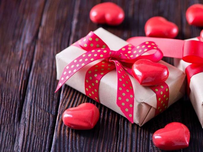 Valentine's Day gifts on Instagram have become expensive | इंस्टाग्रामवरचे 'व्हॅलेंटाइन डे' गिफ्ट महागात, ३.६८ लाखांना गंडवले