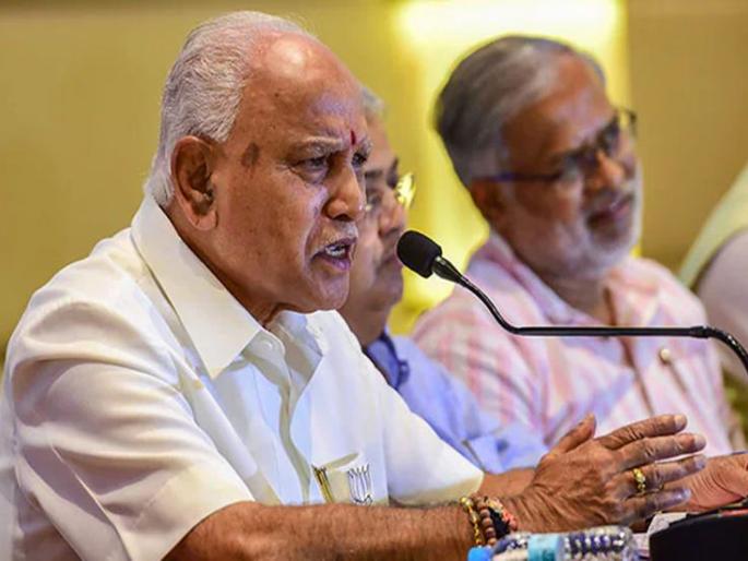 Chief Minister Yeddyurappa will have to be removed, Karnataka BJP MLAs said politics | मुख्यमंत्री येदीयुरप्पांना हटवावचं लागेल, कर्नाटक भाजपा आमदारांनं सांगितलं राजकारण Chief Minister Yeddyurappa will have to be removed, Karnataka BJP MLAs said politics | मुख्यमंत्री येदीयुरप्पांना हटवावचं लागेल, कर्नाटक भाजपा आमदारांनं सांगितलं राजकारण