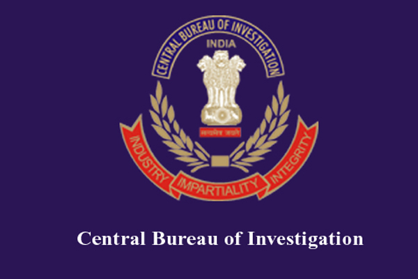  nashik,cbi,raid,it,officer,indiranagar,house | औरंगाबादमधील लाचखोर आयकर अधिकाऱ्याच्या नाशिकमधील घरावर छापा