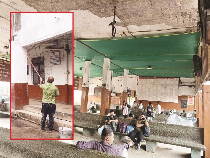When will the new bus stand of Chhatrapati Sambhajinagar be built? Until then, 'green net' on the roof, painting work also underway | छत्रपती संभाजीनगरचे नवे बसस्थानक कधी होणार? तोपर्यंत छताला ‘ग्रीन नेट’, रंगरंगोटीही सुरू When will the new bus stand of Chhatrapati Sambhajinagar be built? Until then, 'green net' on the roof, painting work also underway | छत्रपती संभाजीनगरचे नवे बसस्थानक कधी होणार? तोपर्यंत छताला ‘ग्रीन नेट’, रंगरंगोटीही सुरू