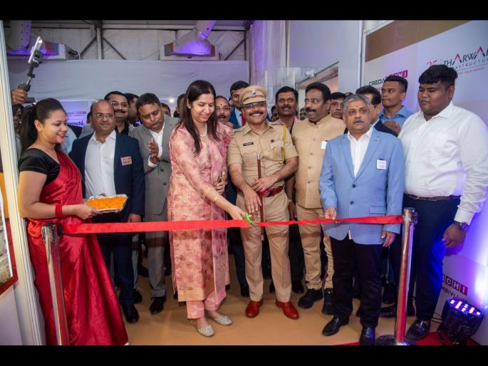 Inauguration of Property Exhibition of MCHI in Kalyan by KDMC Commissioner | कल्याणमधील एमसीएचआयच्या प्रॉपर्टी प्रदर्शनाचे केडीएमसी आयुक्तांच्या हस्ते उद्घाटन Inauguration of Property Exhibition of MCHI in Kalyan by KDMC Commissioner | कल्याणमधील एमसीएचआयच्या प्रॉपर्टी प्रदर्शनाचे केडीएमसी आयुक्तांच्या हस्ते उद्घाटन