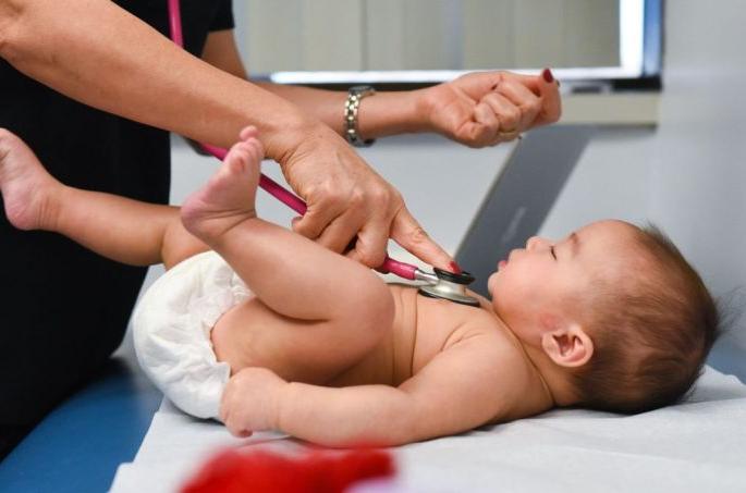 Pediatricians gathered for child health | बालकांच्या आरोग्यासाठी सरसावले विदर्भातील बालरोग तज्ज्ञ Pediatricians gathered for child health | बालकांच्या आरोग्यासाठी सरसावले विदर्भातील बालरोग तज्ज्ञ