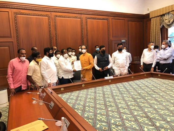 Meeting chaired by the Chief Minister on flood issues, discussion on various issues | पूरग्रस्तांच्या प्रश्नांवर मुख्यमंत्र्यांच्या अध्यक्षतेखाली बैठक, विविध मुद्द्यांवर चर्चा