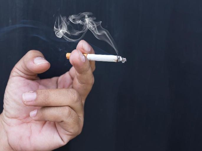 in nagpur municipal online meet corporator found smoking a cigarette goes viral | ‘झुरकेबाज’ नगरसेवक, नागपूर महापालिकेच्या ऑनलाईन सभेतच ओढली सिगारेट in nagpur municipal online meet corporator found smoking a cigarette goes viral | ‘झुरकेबाज’ नगरसेवक, नागपूर महापालिकेच्या ऑनलाईन सभेतच ओढली सिगारेट