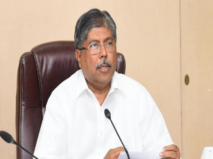 Complaint against BJP leader Chandrakant Patil | महापुरुषांचा अवमान केल्याप्रकरणी भाजप नेते चंद्रकांत पाटील यांच्याविरोधात तक्रार Complaint against BJP leader Chandrakant Patil | महापुरुषांचा अवमान केल्याप्रकरणी भाजप नेते चंद्रकांत पाटील यांच्याविरोधात तक्रार