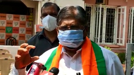 Sambhaji Raje does not say that Modi visited him 40 times: Chandrakant Patil | मोदींनी ४० वेळा भेट दिल्याचे संभाजीराजे सांगत नाहीत  : चंद्रकांत पाटील