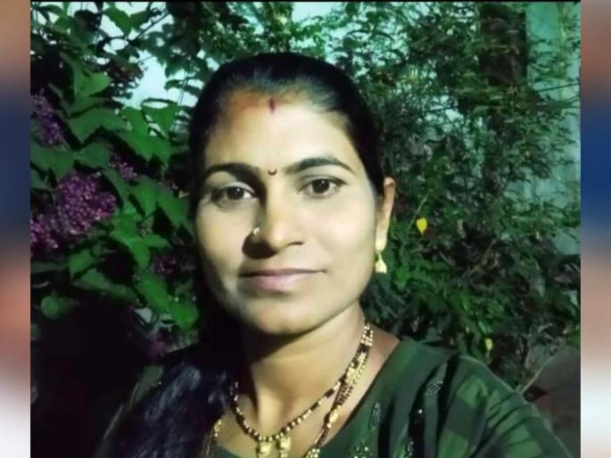 anganwadi worker dies on the spot after wild boar hit her while standing roadside | खो-खो स्पर्धा आटोपून ती माघारी परतली; रानडुक्कर धडकले अन् जागीच गतप्राण झाली anganwadi worker dies on the spot after wild boar hit her while standing roadside | खो-खो स्पर्धा आटोपून ती माघारी परतली; रानडुक्कर धडकले अन् जागीच गतप्राण झाली