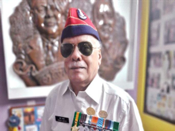 Government's indifference towards the soldiers who saved Dadar | दादर वाचविणाऱ्या जवानाप्रति सरकारची उदासीनता Government's indifference towards the soldiers who saved Dadar | दादर वाचविणाऱ्या जवानाप्रति सरकारची उदासीनता