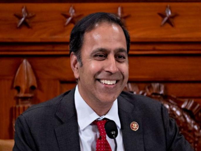 Indian origin raja Krishnamurthy wins primary election in america hrb | भारतीयाचा डंका; अमेरिकेच्या प्रतिस्पर्धी उमेदवाराला धोबीपछाड Indian origin raja Krishnamurthy wins primary election in america hrb | भारतीयाचा डंका; अमेरिकेच्या प्रतिस्पर्धी उमेदवाराला धोबीपछाड