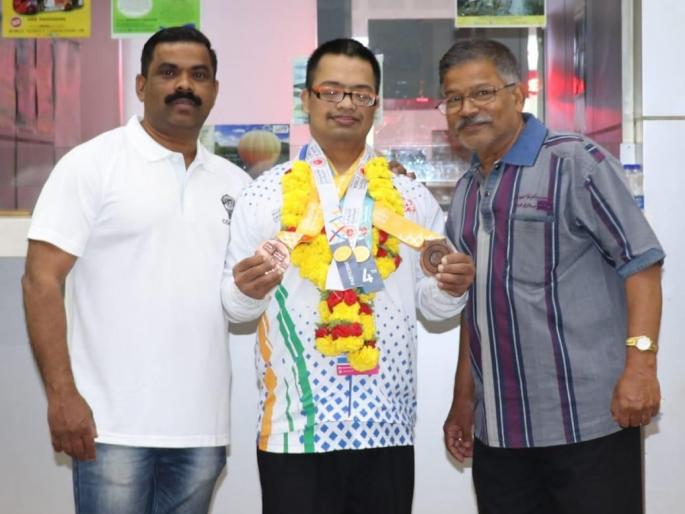 Special Olympics medal winner Suvet become 'Celebrity' | स्पेशल ऑलिम्पिक्सच्या पदकांनी सुवेतलाही बनविले ‘सेलीब्रिटी’