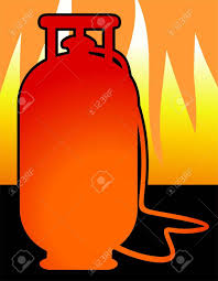 Gas cylinders in Barjithakali taluka; Woe! | बार्शीटाकळी तालुक्यातील वडगावात गॅस सिलिंडरचा भडका; अनर्थ टळला!