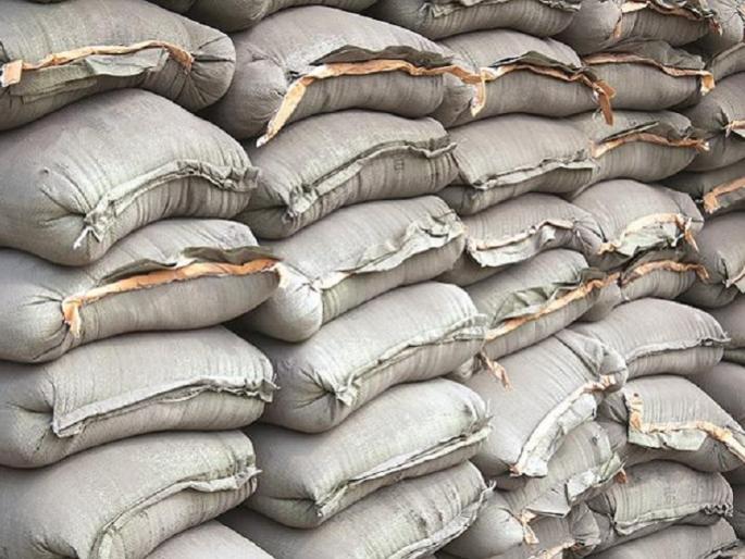 Cement prices hike after steel | स्टीलपाठोपाठ सिमेंटचे भावही कडाडले Cement prices hike after steel | स्टीलपाठोपाठ सिमेंटचे भावही कडाडले