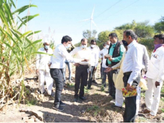 ‘Londha came from there, and everything flowed ...’, Central team inspects damage | ‘उधर से लोंढा आया, और सबीच बह के गया...’, केंद्रीय पथकाकडून नुकसानीची पाहणी