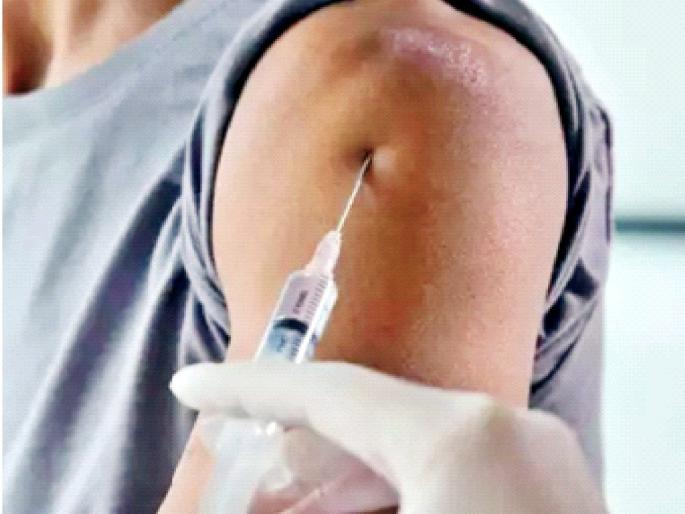 All police personnel in Vasai were vaccinated; 20% vaccination in the second phase | वसईतील सर्वच पोलीस कर्मचाऱ्यांनी घेतली लस; दुसऱ्या टप्प्यात २० टक्के लसीकरण All police personnel in Vasai were vaccinated; 20% vaccination in the second phase | वसईतील सर्वच पोलीस कर्मचाऱ्यांनी घेतली लस; दुसऱ्या टप्प्यात २० टक्के लसीकरण