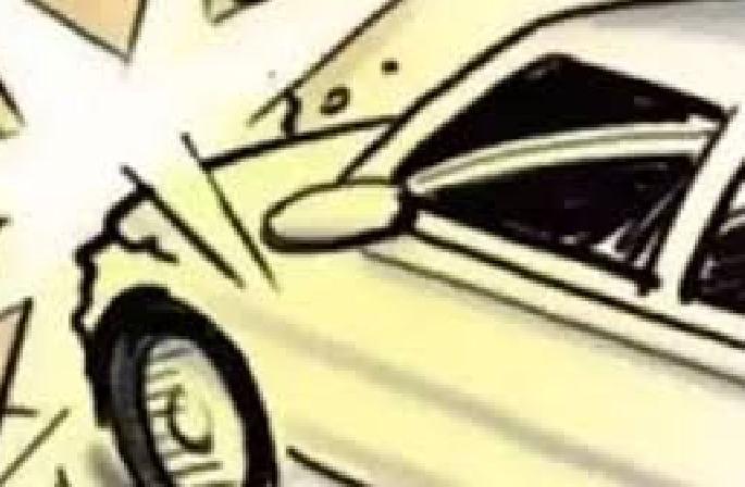 a cow seriously injured in a car accident in nagpur | अमानुषपणा! साडेतीन तास जखमेने विव्हळत राहिली गाय